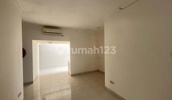 Neat and Ready-to-Occupy House in a Cluster in South Bintaro, Jakarta 2