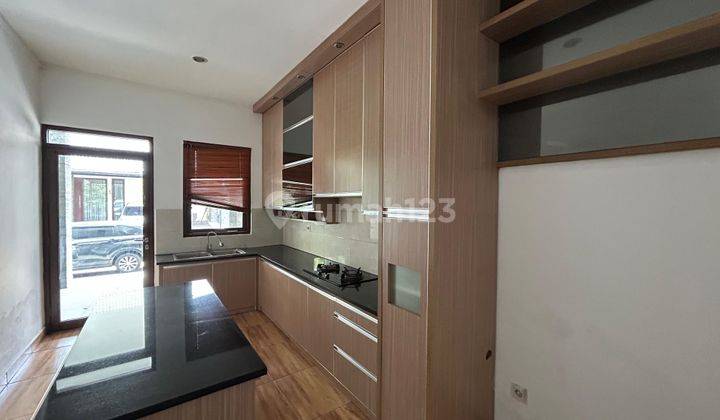 Disewakan rumah siap huni semi furnish di Discovery Bintaro 2