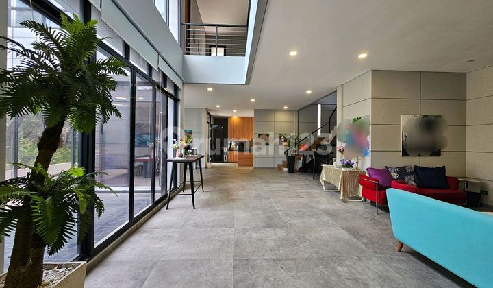 Dijual Rumah Semi Furnish Direct View Danau Scarlet Dijual Rumah Semi Furnish Direct View Danau Scarlet