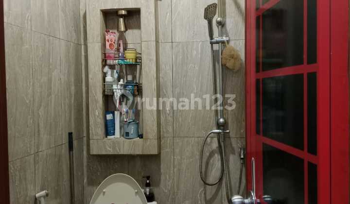 Dijual Rumah Nyaman dan Asri di Graha Bintaro 2