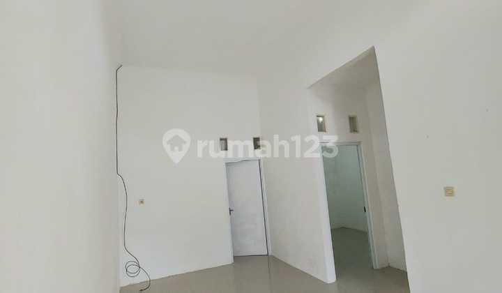 Dijual Rumah Lokasi Strategis Dekat Terminal Di Tugu Depok 2