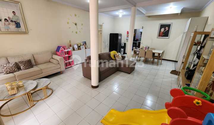 Dijual Rumah dan Kosan Persis Depan Kampus STAN Bintaro 2