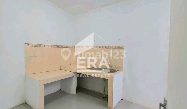 For Sale House with Many Bonuses in Tugu Residence Depok 2