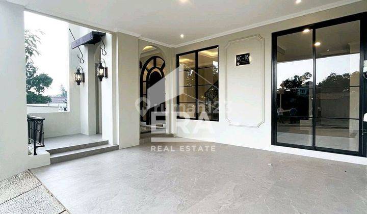 Dijual Rumah Baru Modern Classic dengan Kolam Renang di Jaksel 2