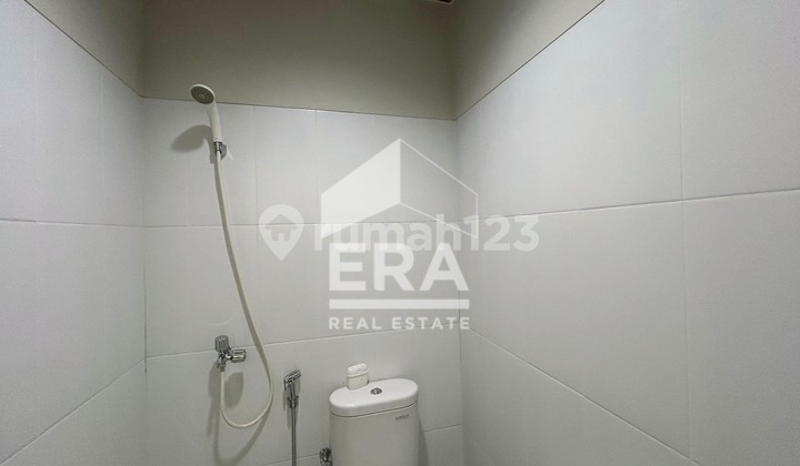 For Rent Ready-to-Use Shop House in Sector 7 Kebayoran Square 2