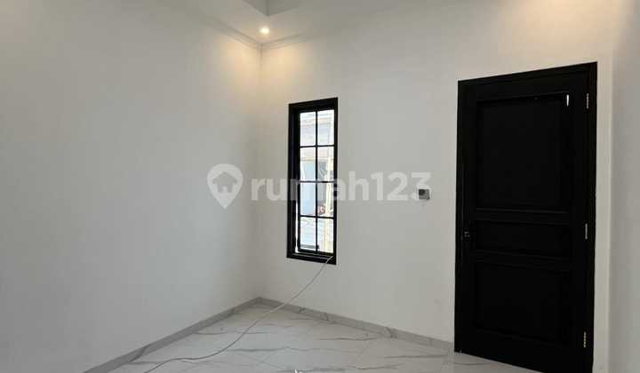 Dijual Rumah Baru Siap Huni Lokasi Strategis di Bintaro 2