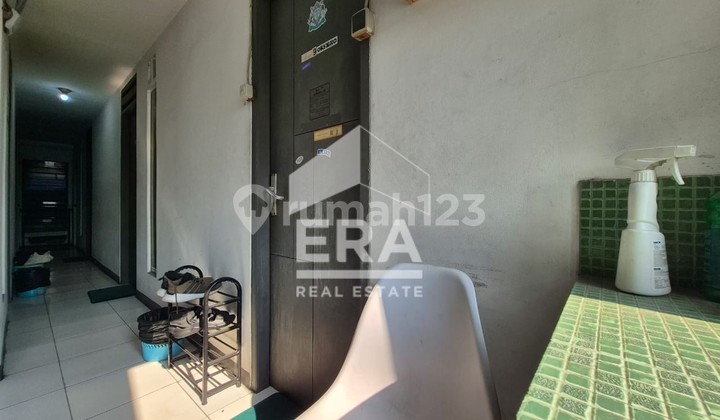 Dijual Rumah Kos-Kosan Aktif 3 Lantai Kamar Terisi Penuh Dijual Rumah Kos-Kosan Aktif 3 Lantai Kamar Terisi Penuh