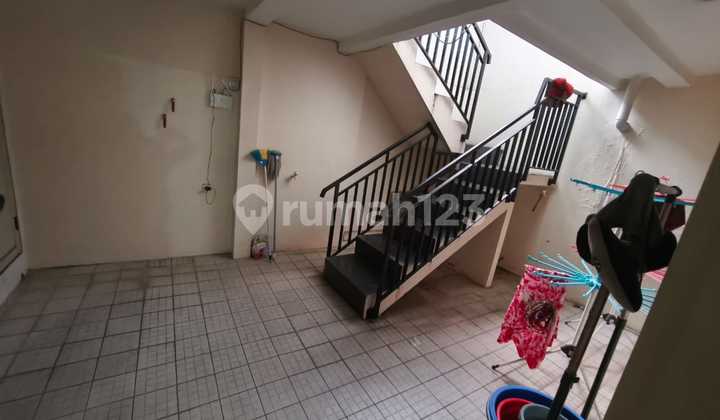 For Sale: Ready-to-Occupy 2.5-Story House in Ciledug 2