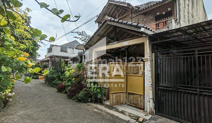 Dijual Rumah di Komplek Taman Asri Cipadu Dijual Rumah di Komplek Taman Asri Cipadu