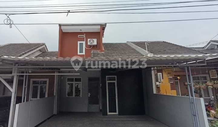 Modern Move-in Ready House in the Heart of Karawaci - Strategic & Comfortable Location for Families! Modern Move-in Ready House in the Heart of Karawaci - Strategic & Comfortable Location for Families!