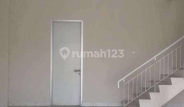 For Rent: Strategically Located Hook-Shop House in Citra Maja Raya Area – Suitable for All Types of Businesses!