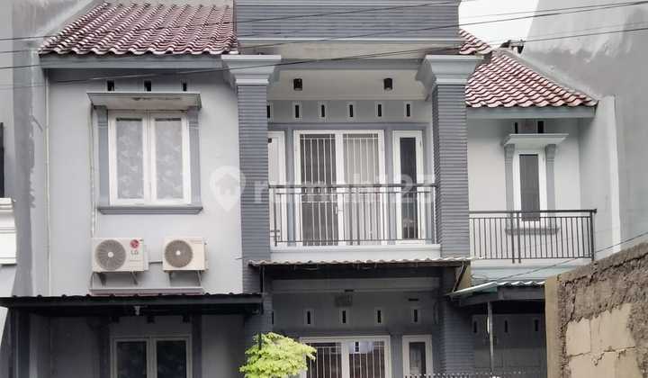 Rumah 2 Lantai Nyaman dan Tenang serta Bagus Siap Huni di Jakarta Timur 2