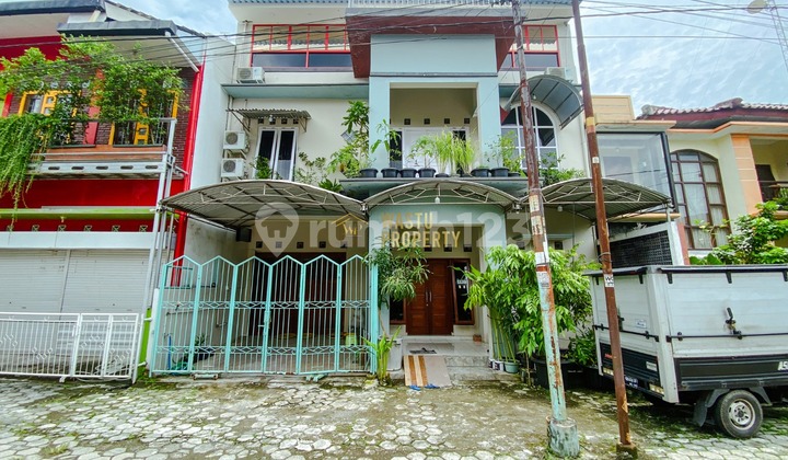 Rumah Second 3 Lantai di Kotagede, Yogyakarta Rumah Second 3 Lantai di Kotagede, Yogyakarta