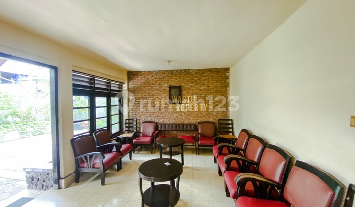 Spacious 2-Story Residence Near Beringharjo Market Yogyakarta