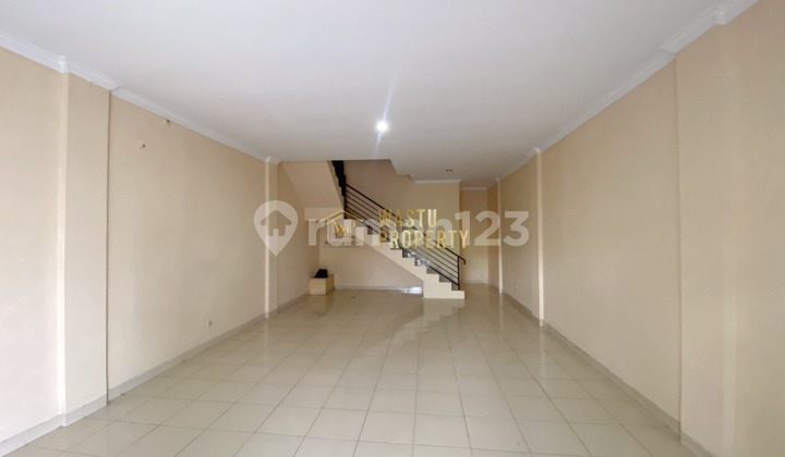 2-Story Shop House with Large Area in Bantul Near Giwangan Terminal 2