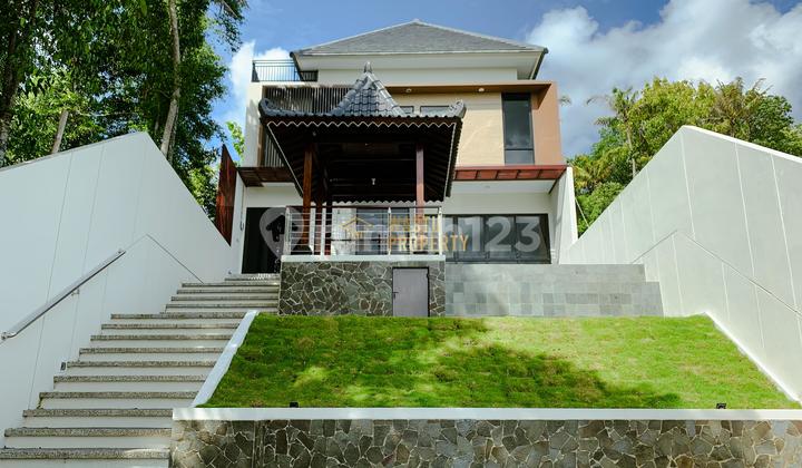 Villa Mewah 2 dengan Privat Poll di Kasihan, Bantul Villa Mewah 2 dengan Privat Poll di Kasihan, Bantul