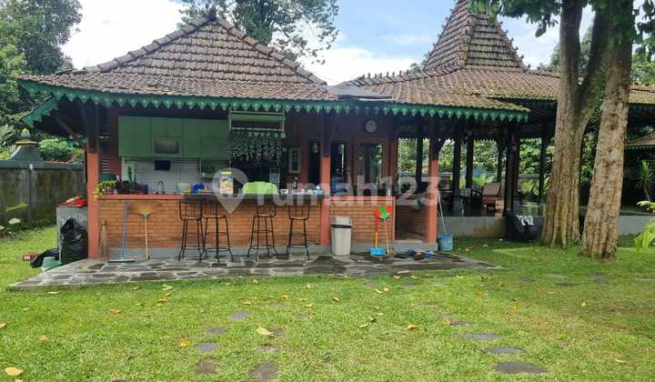 Spacious and Beautiful Villa in Turi, Sleman Near Kaliaji Reservoir