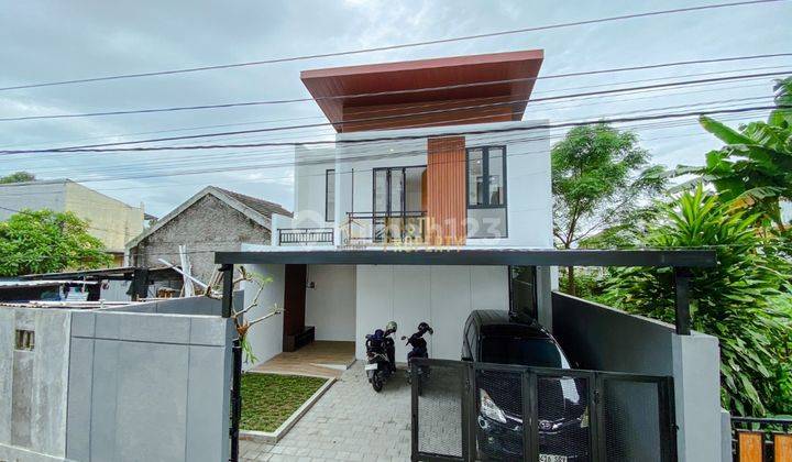 Rumah Mewah 2 Lantai Siap Huni,dekat Transmart Jogja 1