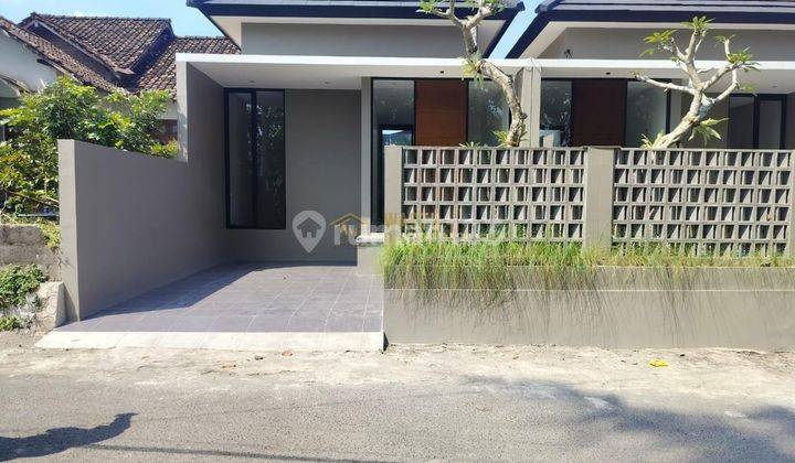 Rumah Cantik 1 Lantai Siap Huni Di Sayegan, Sleman 1