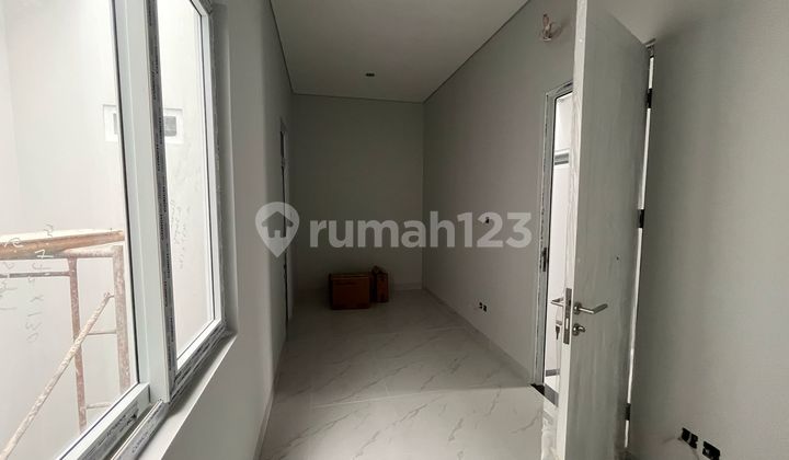 DAV Dijual Rumah Baru 2 Lantai, Gading Serpong  2