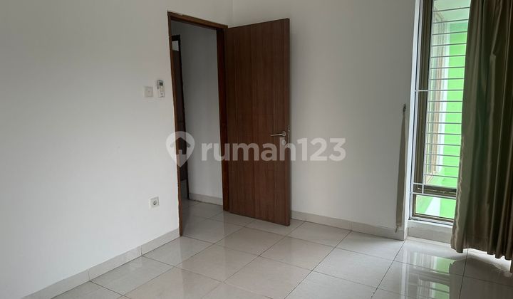 Dijual Rumah di Emerald Garden Bintaro, 2 Lantai siap huni  2