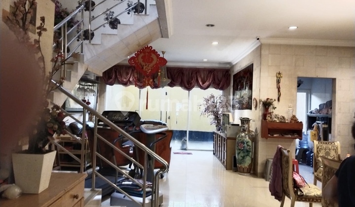 Dijual Rumah 3 Lantai Jimbaran Ancol