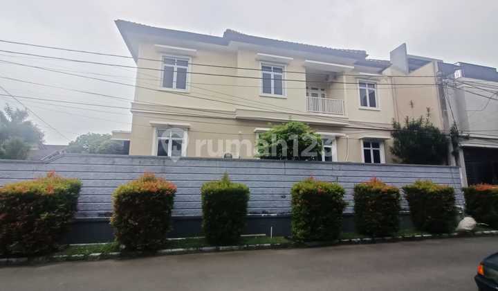 Rumah Bagus Shm Bintaro Utama 3 Lt. 300m2 2