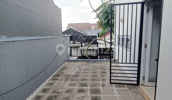 DIJUAL CEPAT! Rumah Bagus Unfurnished SHM Sektor 9-Bintaro, Tangerang Selatan DIJUAL CEPAT! Rumah Bagus Unfurnished SHM Sektor 9-Bintaro, Tangerang Selatan