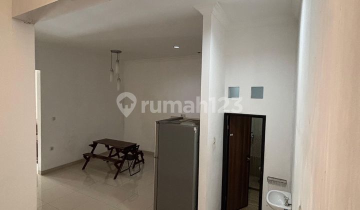 Dijual Cepat Rumah Terenovasi Kt 4+1 Graha Raya 2