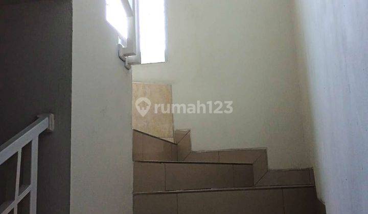Rumah Kontrakan Bagus Semi Furnished SHM Graha Raya Bintaro, Tangerang Selatan 2