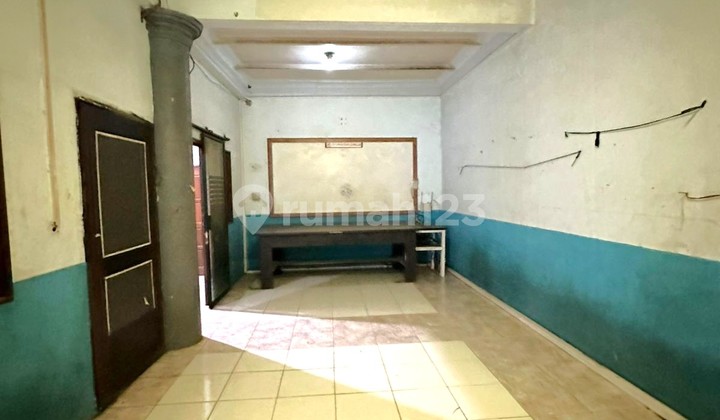 FOR RENT 3 Units of Adjoined Shophouses, Nice 144 m2 Freehold Title, Pondok Aren, South Tangerang 2