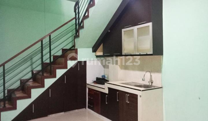 Good Unfurnished Rental House with SHM Graha Raya Bintaro, South Tangerang Good Unfurnished Rental House with SHM Graha Raya Bintaro, South Tangerang