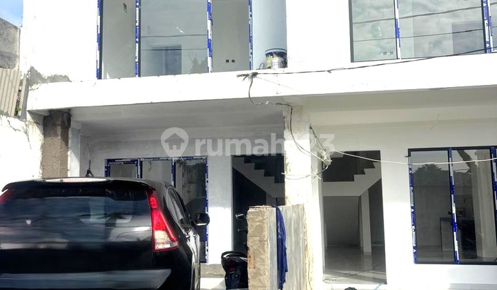 DI SEWAKAN RUMAH 2 LANTAI Bagus Unfurnished SHM Graha Raya, Tangerang 1