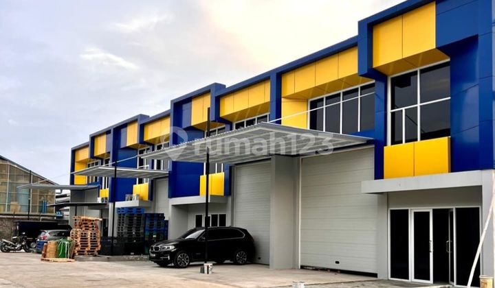 Warehouse [9x25] Cheapest Area Container Strategic Area in Daan Mogot West Jakarta