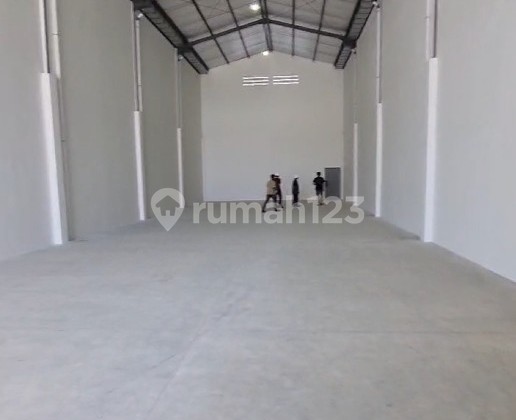 Warehouse [9x37] Cheapest in Container Area, Strategic Location Near Benda Tangerang Airport