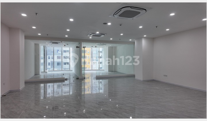 Ready-to-Occupy Office Space, Flexible Area, Cheapest at Landmark Pluit Tower, Penjaringan