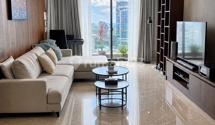 St. Moritz Apartment Full Marble & Sky Garden in Kembangan Area, West Jakarta Maha054