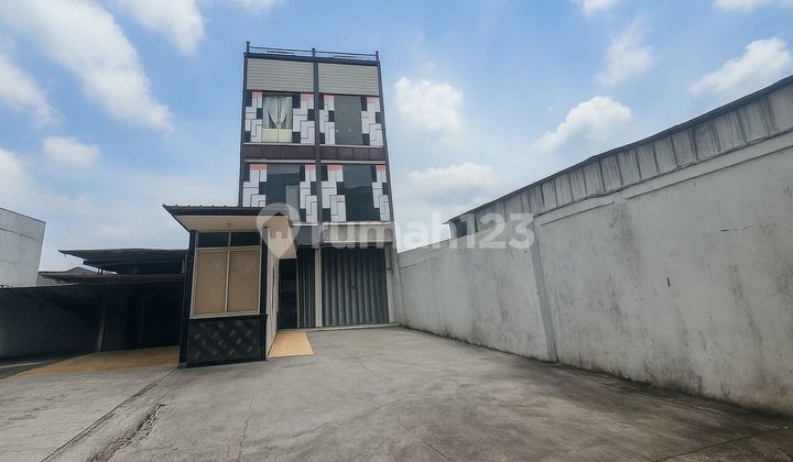 Ruko Pinggir jalan dekat Tol di Petukangan Selatan Pesanggrahan Jakarta Selatan