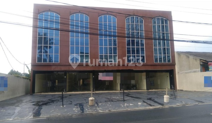 The Widest Parking Ruko around Veteran near the toll gate in Pesanggrahan, South Jakarta 2