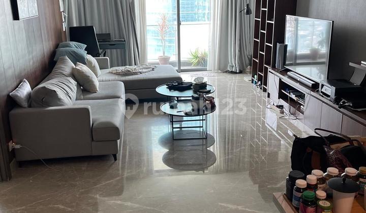 St. Moritz Apartment Full Marble & Sky Garden in Kembangan Area, West Jakarta Maha054 1