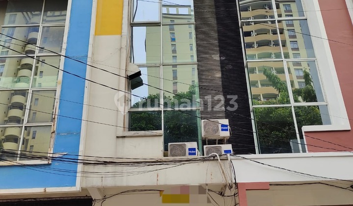 Disewakan Ruko 4 Lantai di Area Pos Pengumben Jakarta Barat MAHRK023 Disewakan Ruko 4 Lantai di Area Pos Pengumben Jakarta Barat MAHRK023