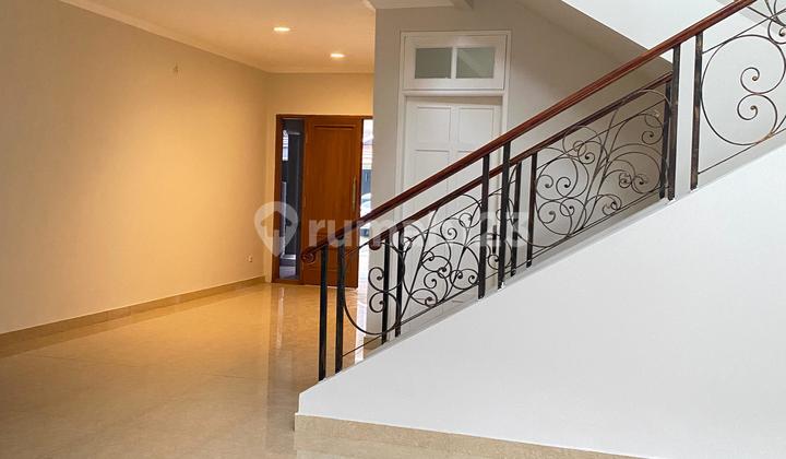 Sell Ready-to-Occupy House in Cibubur Tourist City, Negotiable 2