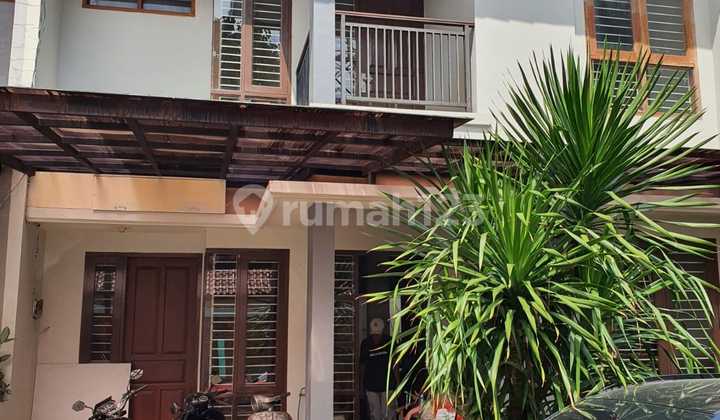 For Sale: Khayar Residence House in Ciganjur, South Jakarta, Negotiable.