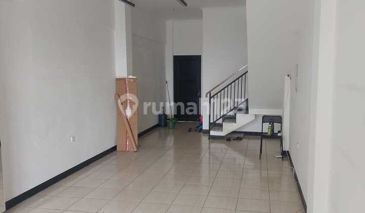 Affordable Pancoran Mas Depok Shop House for Rent, Ready to Use, Negotiable