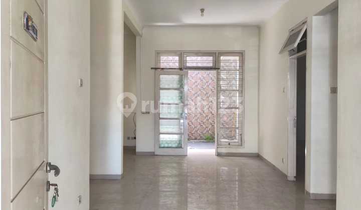 Jual Rumah Babatan Pratama Surabaya Siap Huni Nego Jual Rumah Babatan Pratama Surabaya Siap Huni Nego