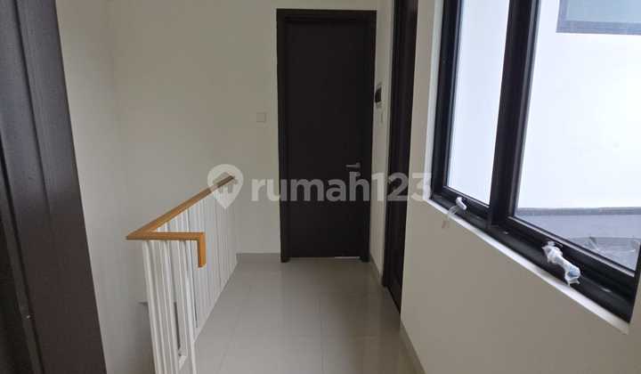 Jual Rumah Jgc Cluster Yarra Baru Siap Huni Nego 2