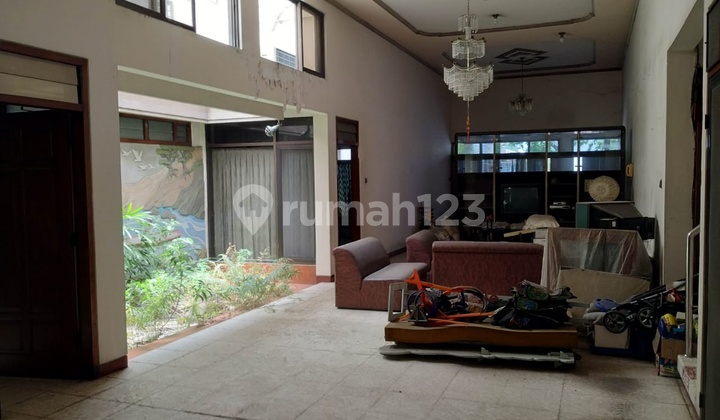 Rumah Di Jl Argopuro, Pusat Kota Surabaya , Komersial Area  2