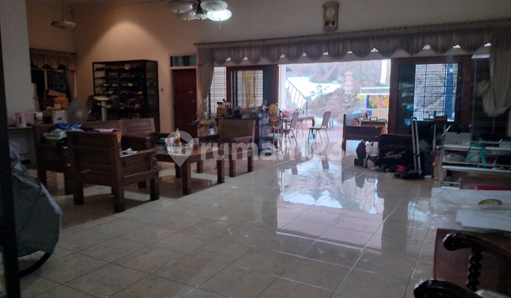 Rumah Besar Hitung Tanah Kutisari Indah Utara , Row Jalan Besar 2