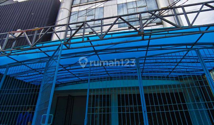 Ruko Sewa Kelapagading 4¹/² Lantai Lt 200 Lb 680m² 1