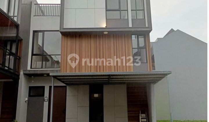 For Sale: A Beautiful and Ready-to-Live House in Kotawisata Cibubur, Cibubur - Good House For Sale: A Beautiful and Ready-to-Live House in Kotawisata Cibubur, Cibubur - Good House